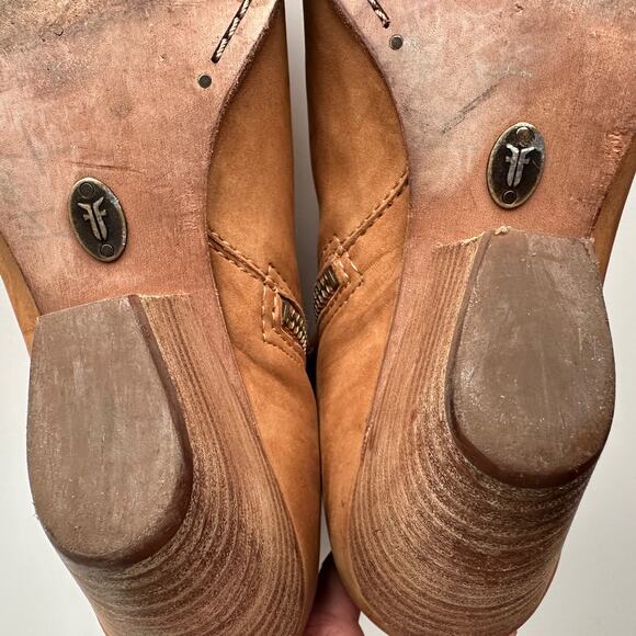 Frye Reina Cognac Nubuck Side Zip Stack Wood Heel Cowboy Western Ankle Boots 10 - Picture 7 of 12